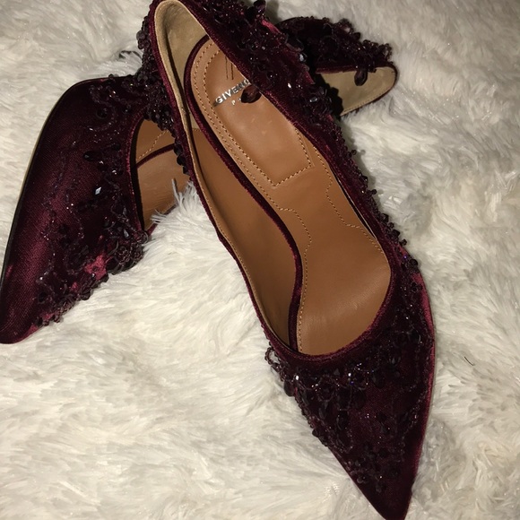 Givenchy - Picture 3 of 8